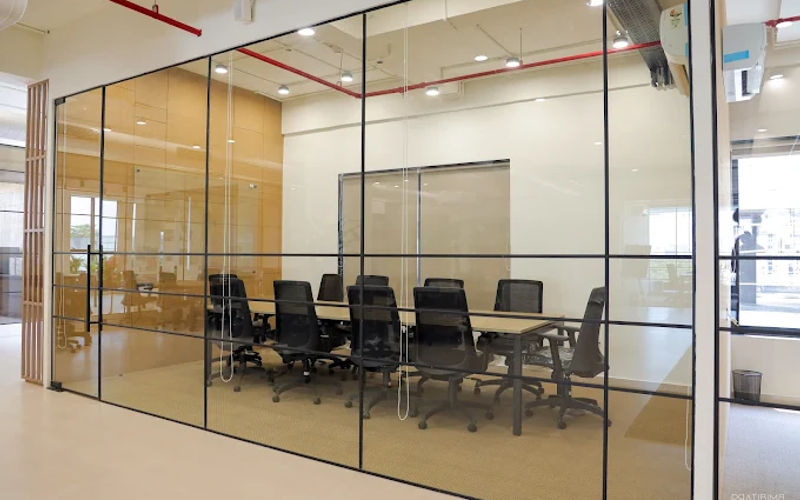 Kalp Business Centre City Light Rd Opp Pantaloons Sarjan Society City Light Town Athwa, Surat Image 1