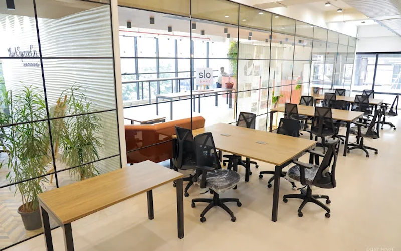 Kalp Business Centre City Light Rd Opp Pantaloons Sarjan Society City Light Town Athwa, Surat Image 1