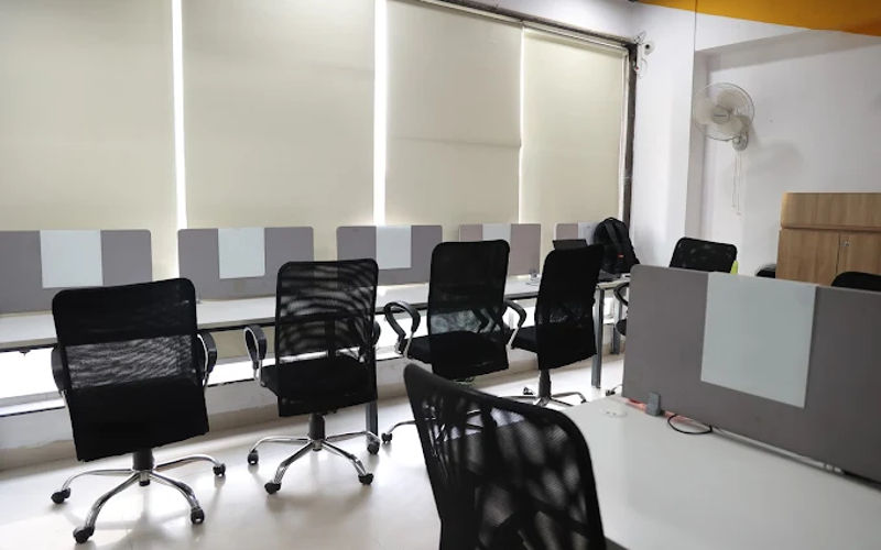 Vijaipur Colony Vibhuti Khand Gomti Nagar, Lucknow, 5 DESKS Vijaipur Colony Vibhuti Khand Gomti Nagar, Lucknow Image 1