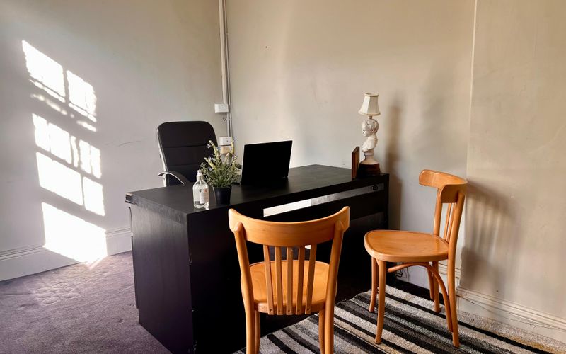 140 Commonwealth Street, Surry Hills, 2 DESKS 140 Commonwealth Street, Surry Hills Image 1
