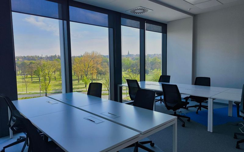 6a Bulevar Mihajla Pupina, Belgrade, 50 DESKS 6a Bulevar Mihajla Pupina, Belgrade Image 1