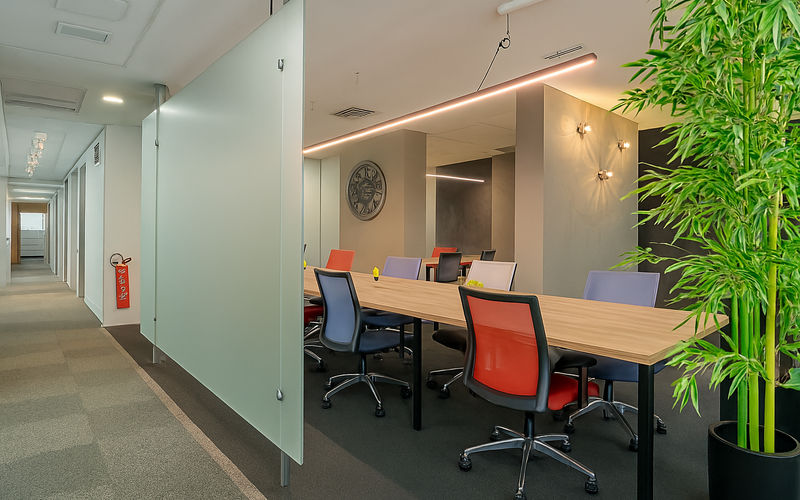 14-16 C De Rosario Pino, Madrid Image 2