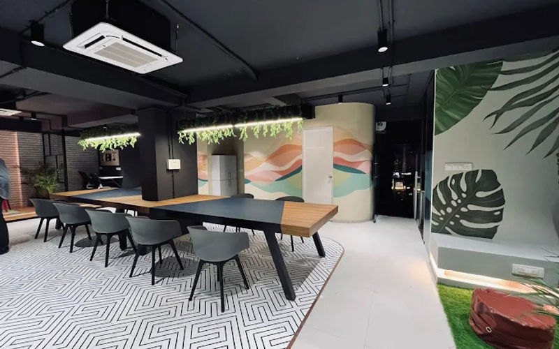 ward 2 Vip Road, Surat Image 1