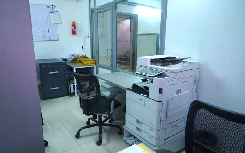 College Road Shrimalivas, Laxman Pura Ratlam Image 3