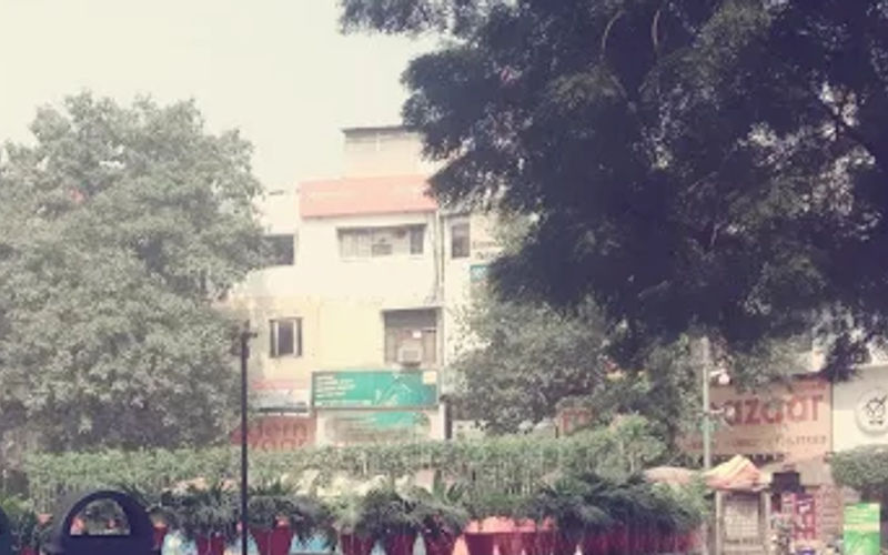 Munirka Marg Basant Lok Vasant Vihar, New Delhi, 2 DESKS Munirka Marg Basant Lok Vasant Vihar, New Delhi Image 1