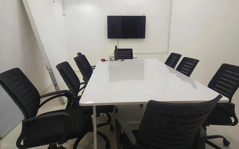 Harshini Plaza, Kalavasal Image 1