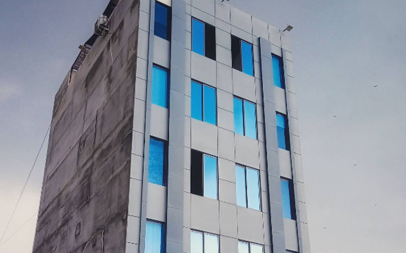 1 Commercial Street Khalid Commercial Area Phase 7 Ext Defence Housing, Karachi Image 1