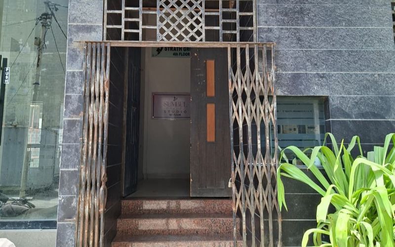 22-C Bukhari Commercial Lane 3 Phase 6 Dha, Karachi Image 1