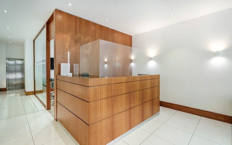 123 Minories, London Image 7