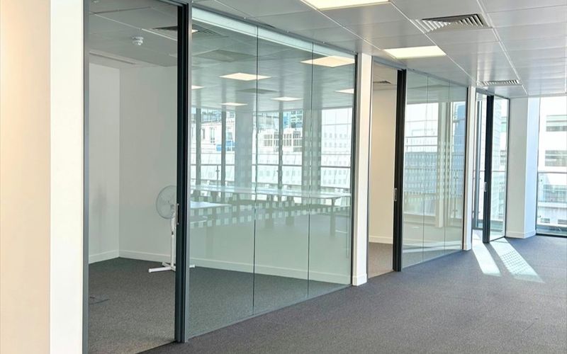 21 Lime Street, London Image 1