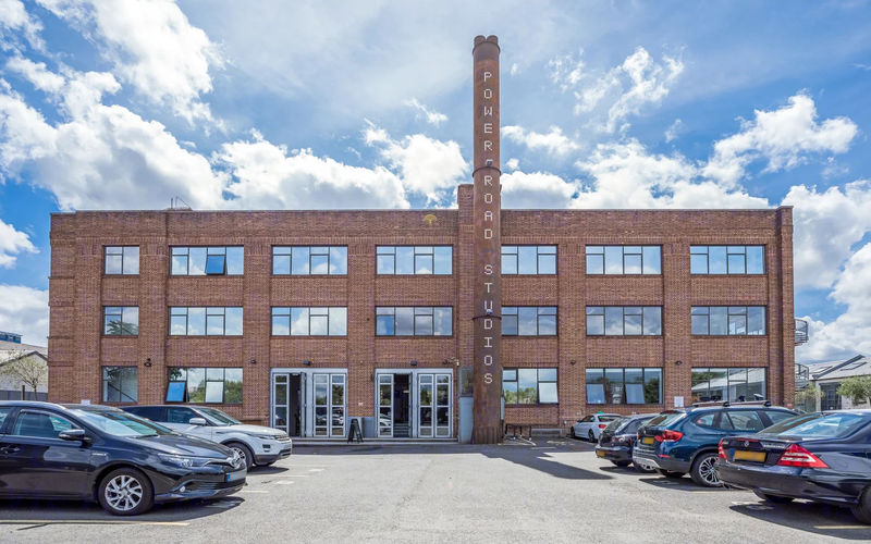 114 Power Road, Chiswick Image 8