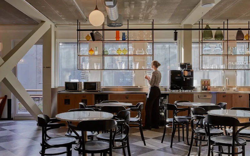 Uhlandstrasse 32, Berlin Image 9