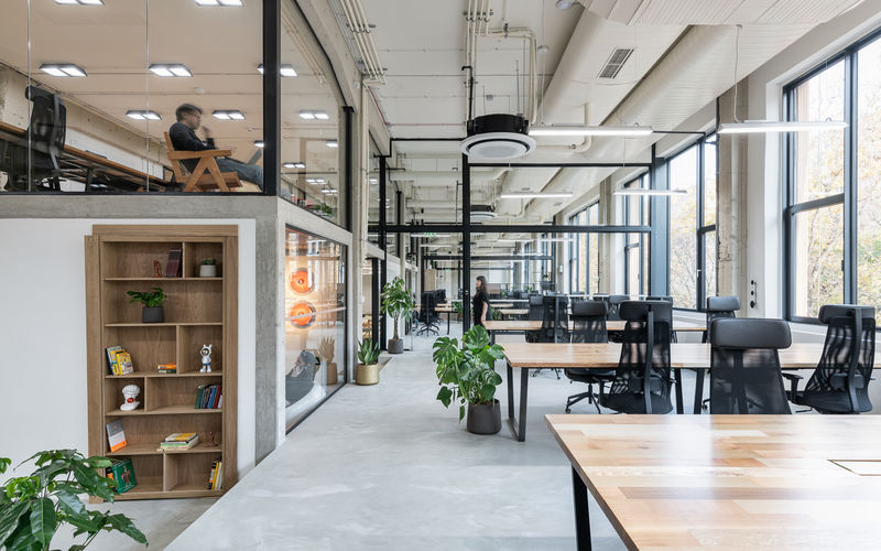 126-130 Lajos Utca, Budapest Image 2