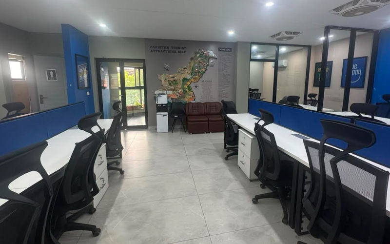 Cl3 Commercial Area Block A, Lahore Punjab, 5 DESKS Cl3 Commercial Area Block A, Lahore Punjab Image 1