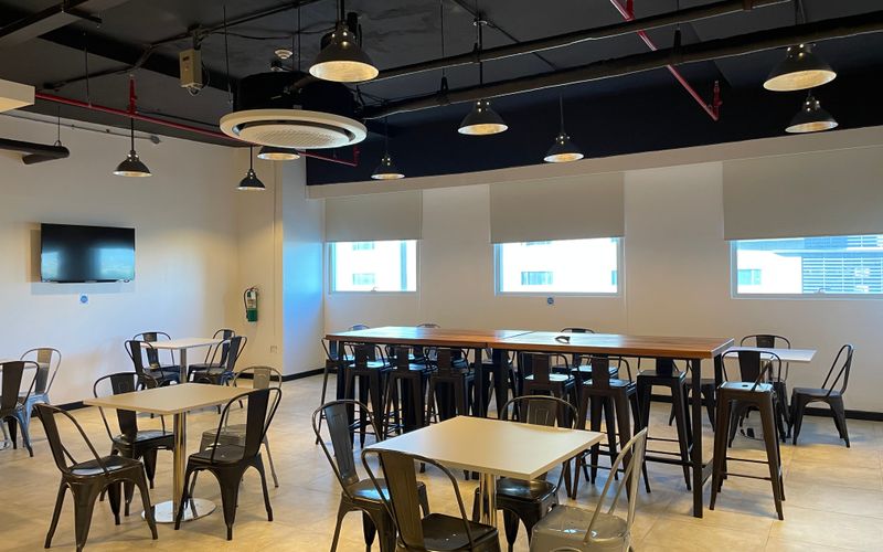 Block 10 Geonzon St Cebu It Park Brgy Apas, Cebu City Image 4