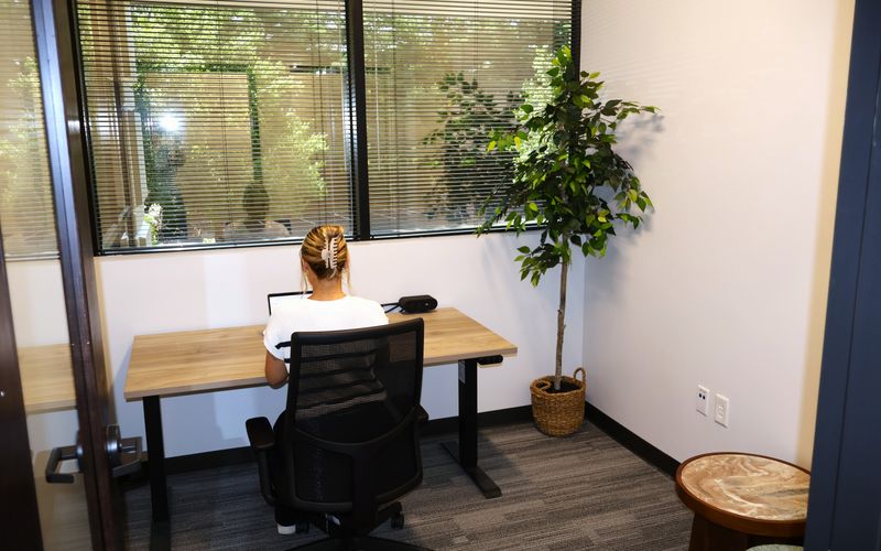 216 Centerview Drive, Brentwood Image 1