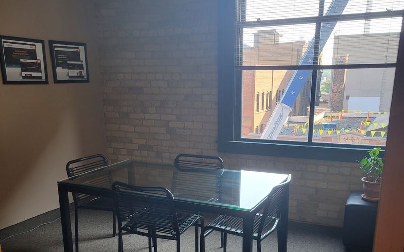 413 Wacouta Street, Saint Paul Image 2