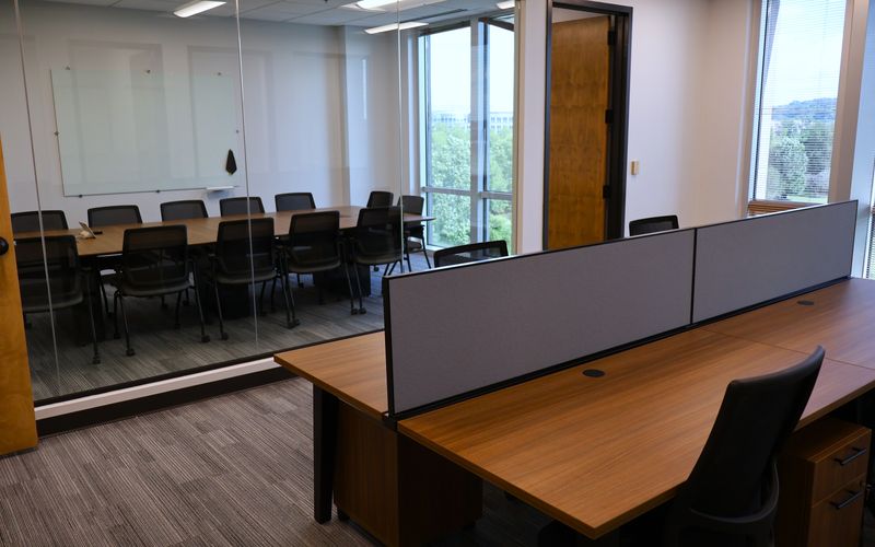 840 Crescent Centre Drive, Franklin Image 1