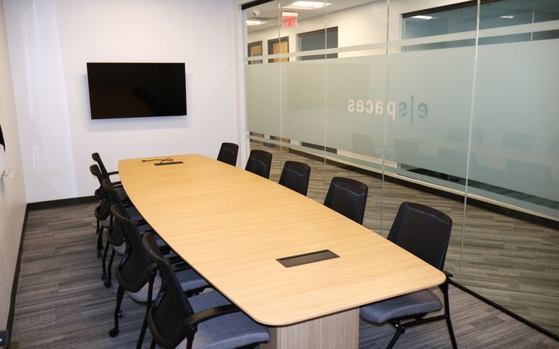 840 Crescent Centre Drive, Franklin Image 6