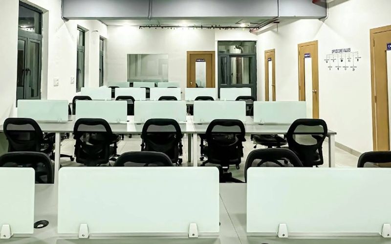 F4 F Block Sector 8, Noida Image 4