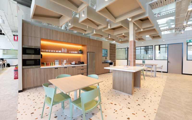 13-15 Cochranes Road, Moorabbin Image 1