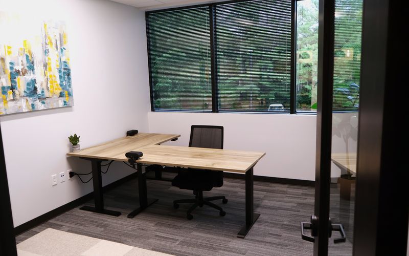 1600 Parkwood Circle Se, Atlanta Image 3