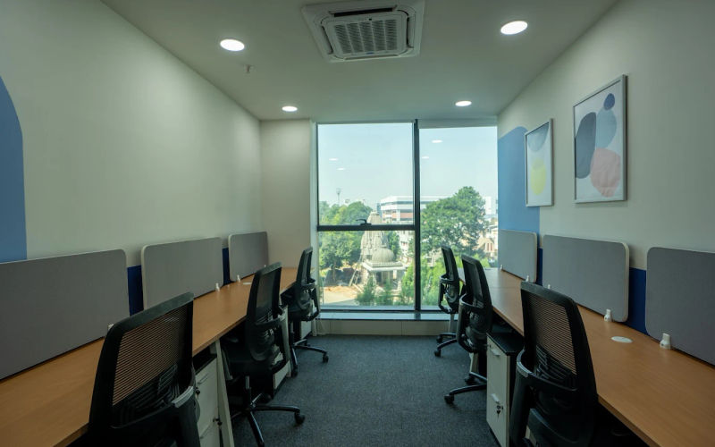 Sindhu Bhavan Marg, Ahmedabad Image 1