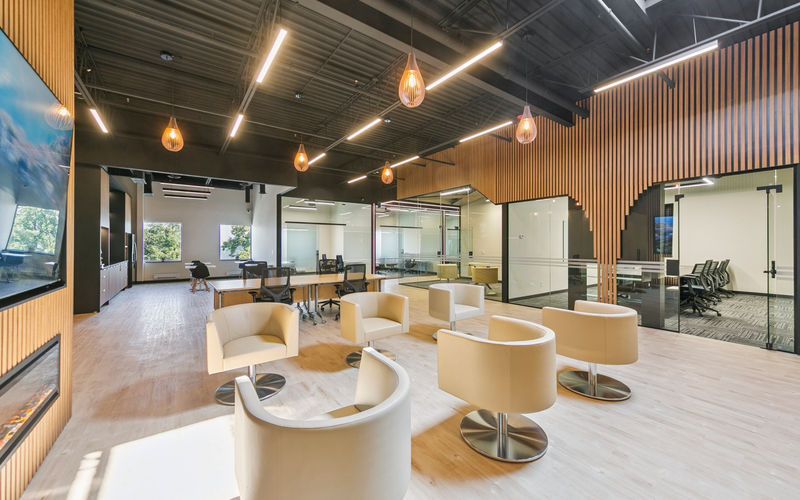 320 Matheson Blvd West, Mississauga Image 1