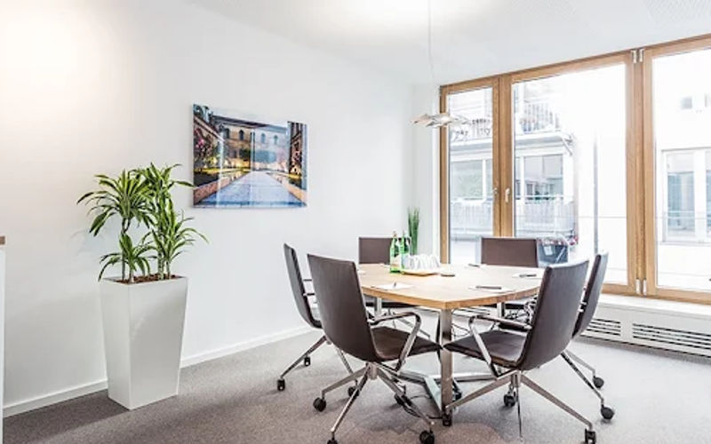 Maximilianstrasse 2, Munich Image 12