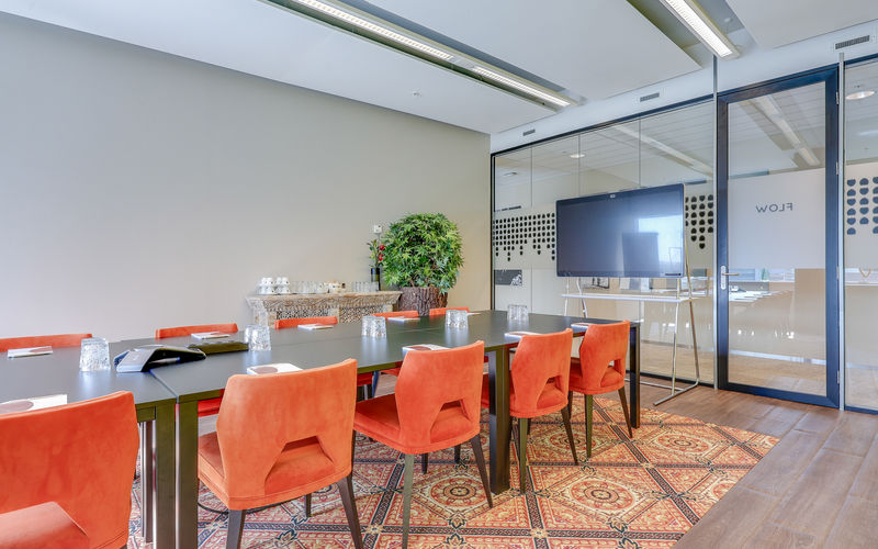 99-197 De Entree, Amsterdam Image 1