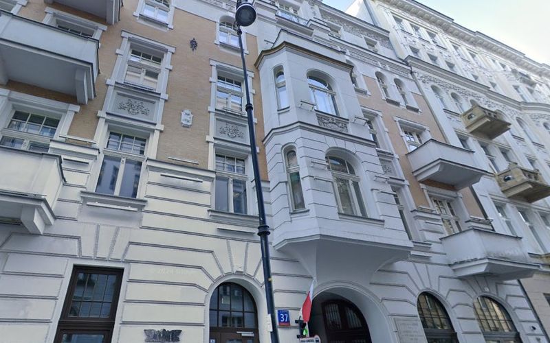 37 Poznańska, Warsaw Image 6