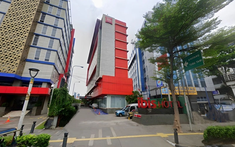 100 Jalan Kramat Raya, Jakarta Pusat Image 1