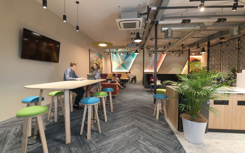 36 Abbott Street, Cairns Image 5