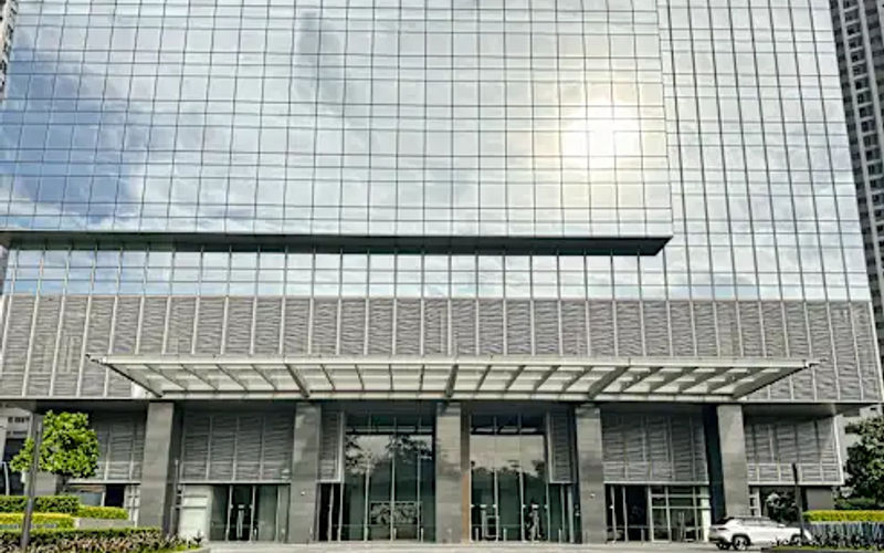 One Vertis Plaza, Quezon City, 50 DESKS One Vertis Plaza, Quezon City Image 1
