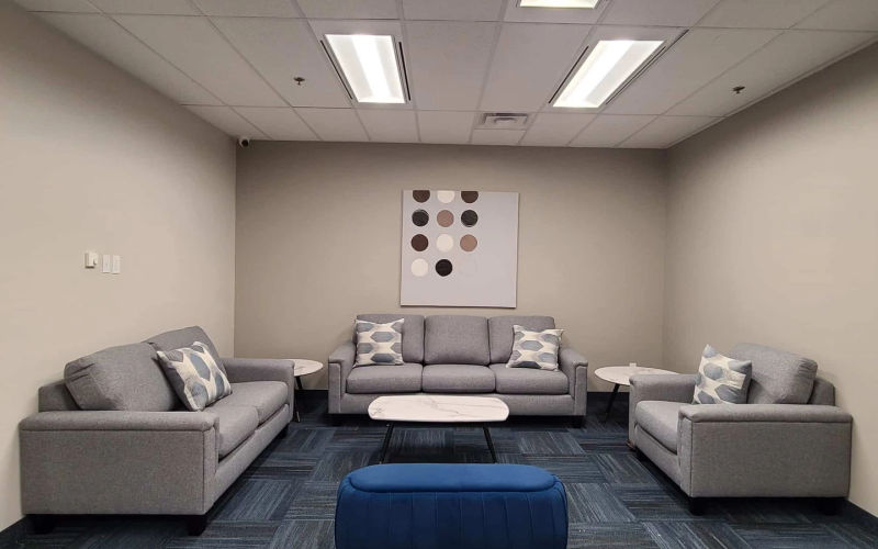 55 Commerce Valley Drive West, Markham Image 2