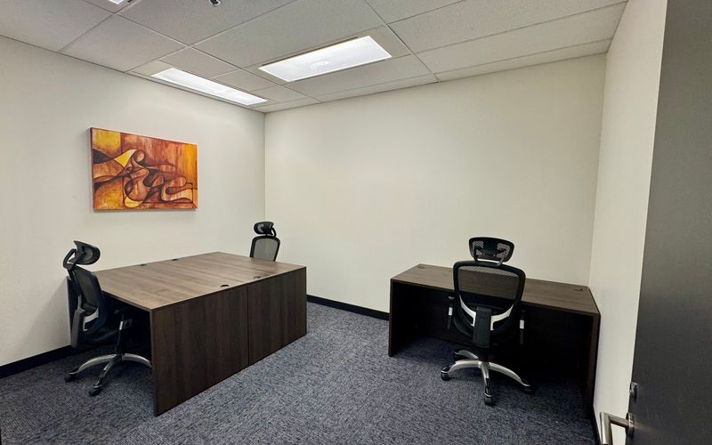 55 Commerce Valley Drive West, Markham Image 4