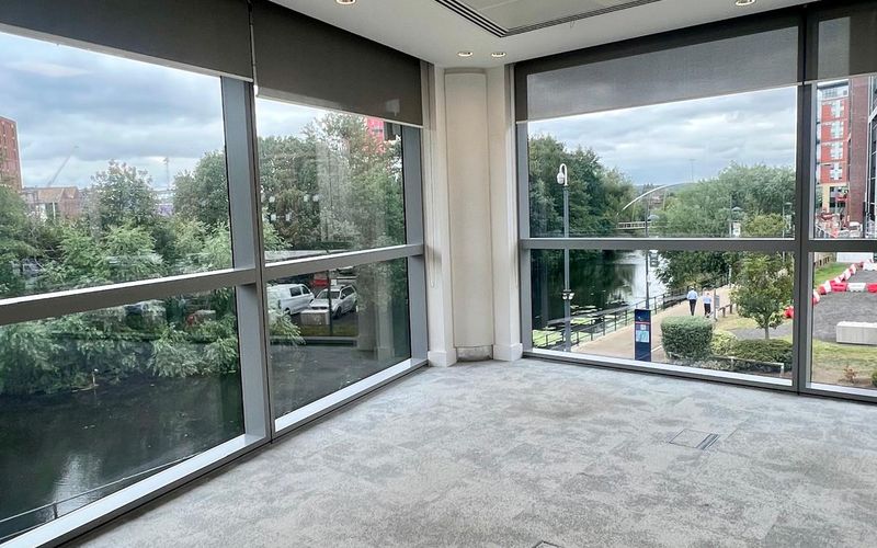 1 Riverside Way, Leeds Image 6