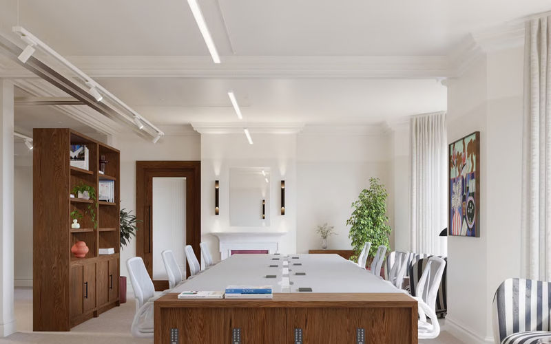 170 Piccadilly St James, London Image 1