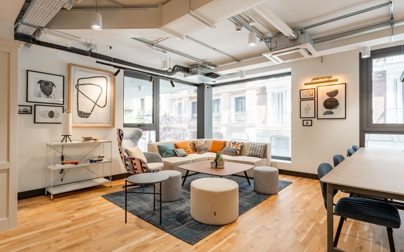 12 Calle De Prim, Madrid Image 4