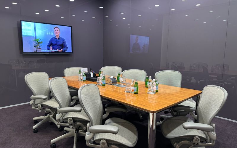 8 Century Avenue, Pudong Image 3