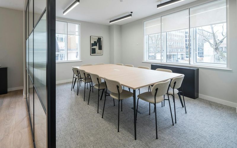 172 Tottenham Court Road, W1t 7ns Image 1