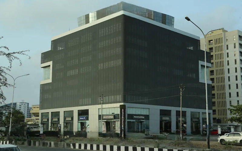 Rahulraj Mall Lane Maharana Pratap Rd Vesu, Surat Image 7