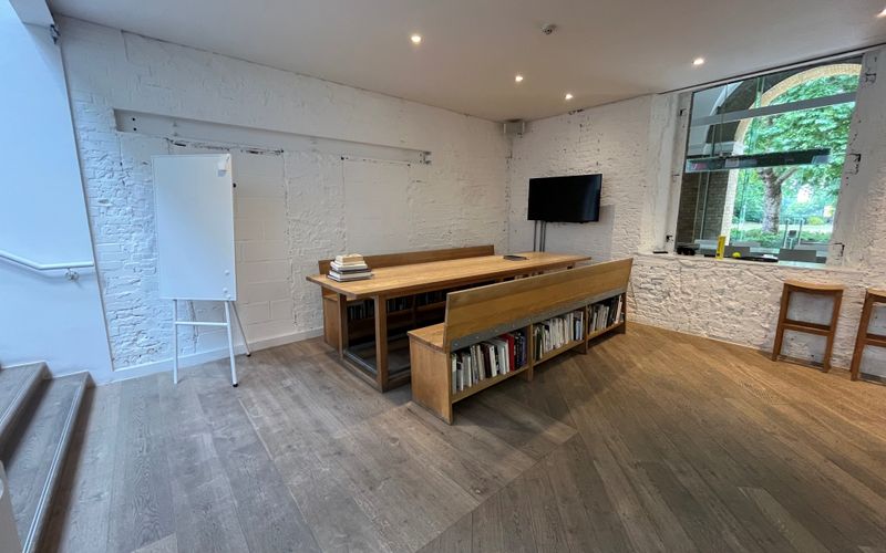 11 Cavalry Square, London Image 7