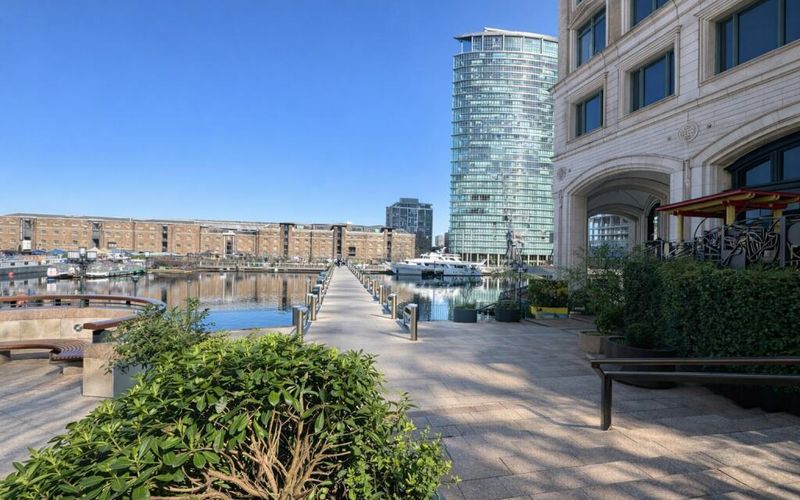 Westferry Circus Canary Wharf, Greater London Image 8
