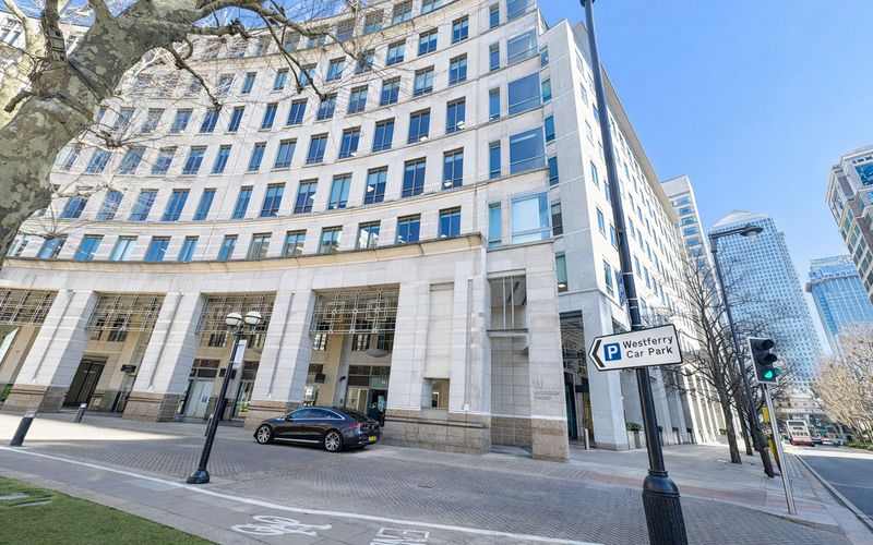 Westferry Circus Canary Wharf, Greater London Image 23