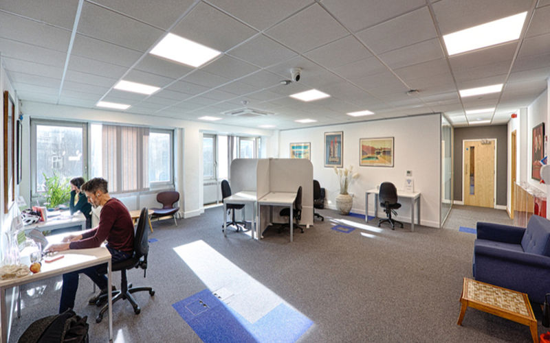 Bull Hill, Surrey Image 1