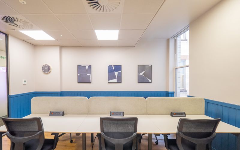 76 King Street, Greater Manchester Image 14