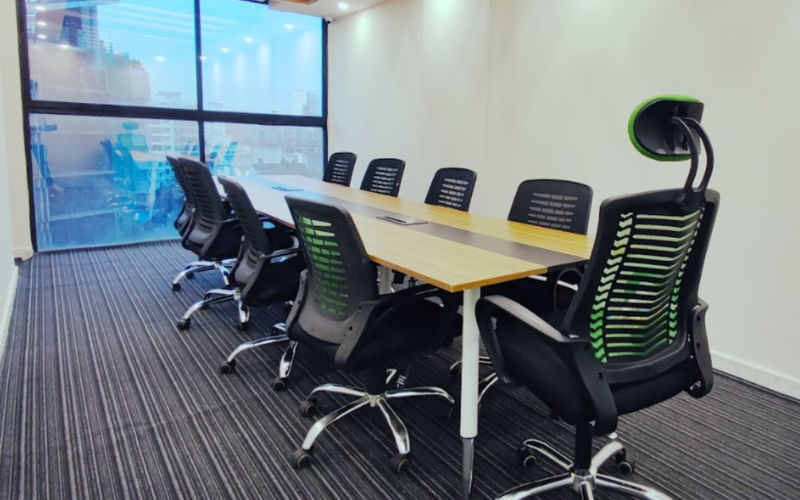 Block C House 111 Road 8, Dhaka, 17 DESKS Block C House 111 Road 8, Dhaka Image 1