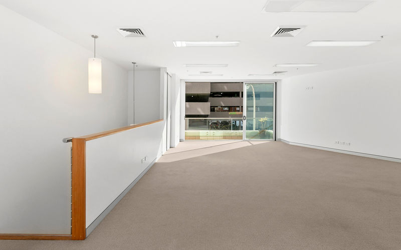 21 Central Avenue, Manly Image 2