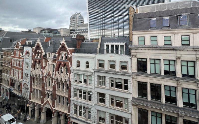 22 Eastcheap, London Image 1